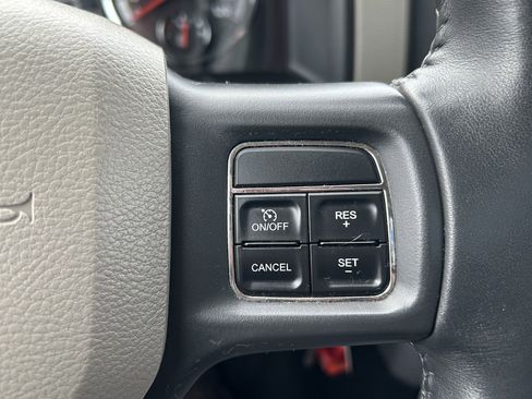 Used 2012 RAM 1500 Big Horn w/ Luxury Group image 25