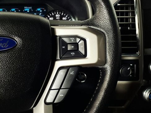 Used 2015 Ford F150 Lariat w/ Equipment Group 502A Luxury AWD/4WD image 22