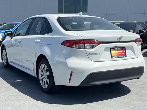 Used 2024 Toyota Corolla LE FWD image 5