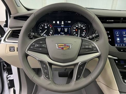New 2026 Cadillac XT5 Premium Luxury w/ LPO, Floor Liner Package image 15