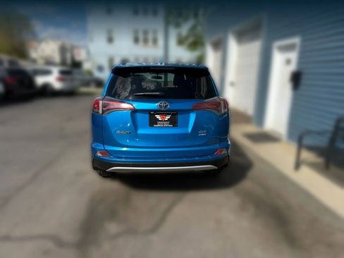 Used 2016 Toyota RAV4 XLE AWD/4WD image 8