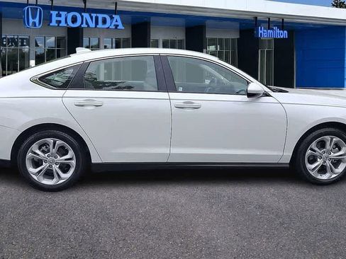 Certified 2025 Honda Accord LX image 9