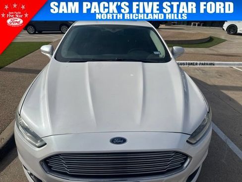 Used 2015 Ford Fusion Titanium FWD image 2