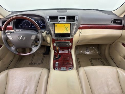 Used 2012 Lexus LS 460 w/ Comfort Pkg image 12