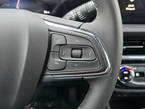 New 2026 Buick Envista Sport Touring FWD image 18