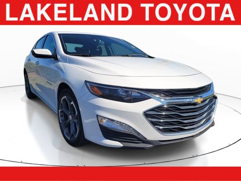 Used 2024 Chevrolet Malibu LT image 1