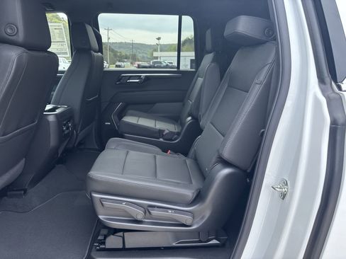 New 2026 Chevrolet Suburban LT w/ Comfort Package image 24