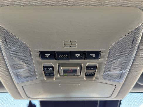 Used 2021 Toyota RAV4 XLE w/ Convenience Package image 36
