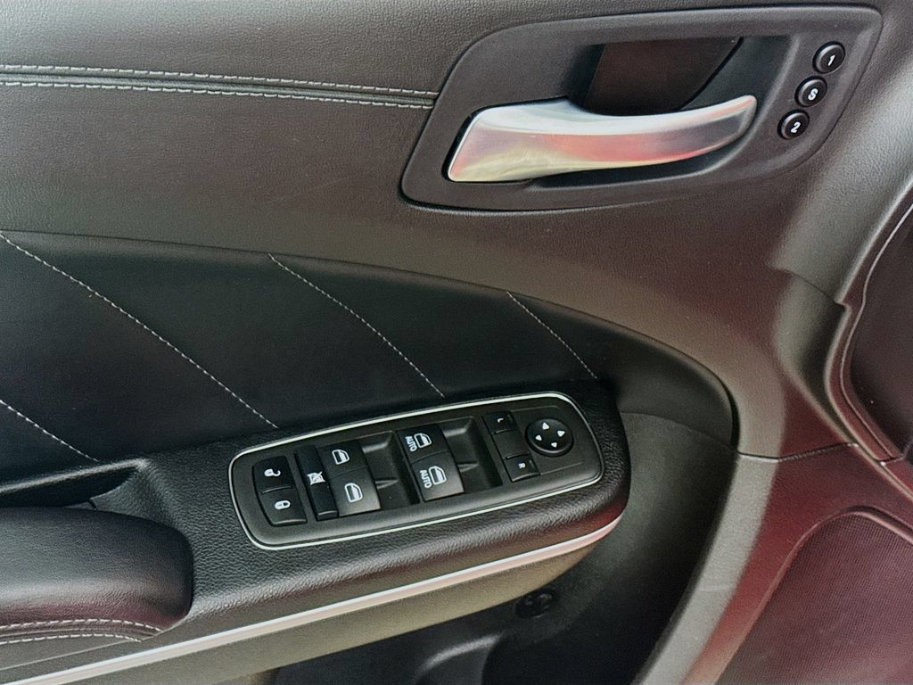 Used 2022 Dodge Charger Scat Pack RWD image 18