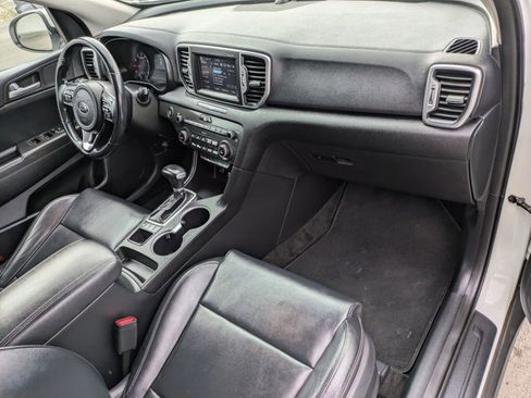 Used 2017 Kia Sportage EX image 25
