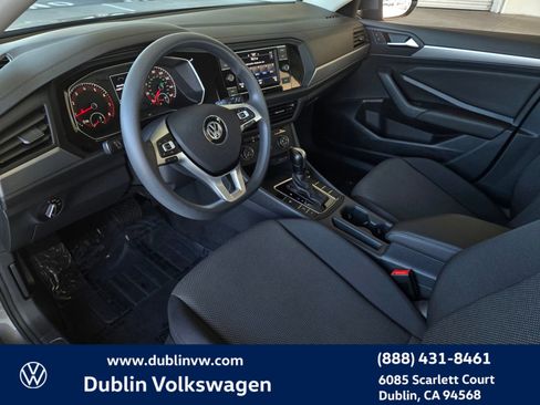 Used 2021 Volkswagen Jetta S w/ Driver Assistance Package image 9