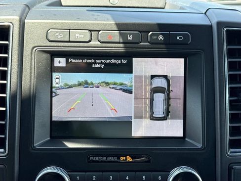 Used 2019 Ford Expedition Limited w/ Equipment Group 303A AWD/4WD image 11