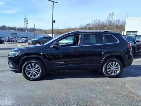 Certified 2021 Jeep Cherokee Latitude Lux w/ Sun & Sound Group image 2