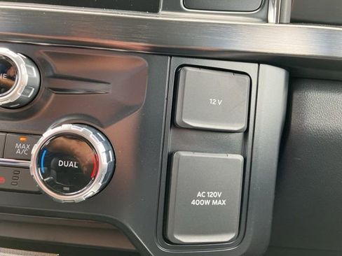New 2025 Ford F250 Lariat w/ Black Appearance Package image 27