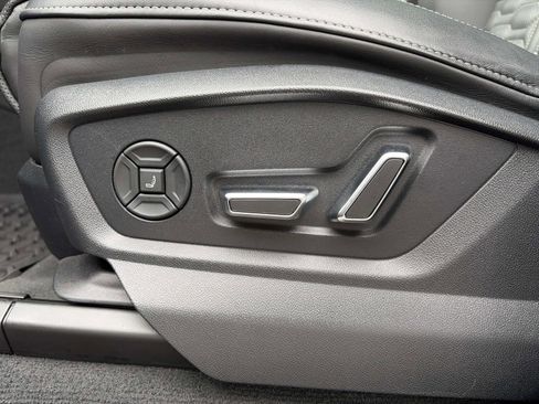 Certified 2024 Audi RS Q8 w/ Black Optic Package image 19