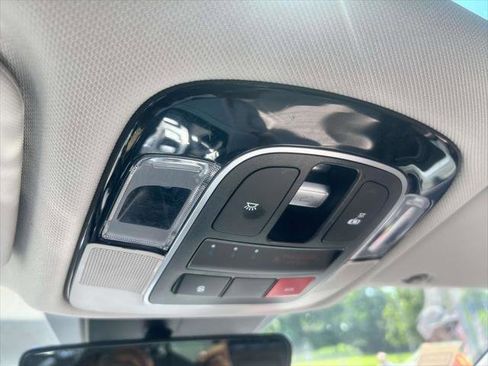 Used 2024 Hyundai Tucson Limited image 31