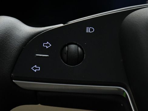 Used 2022 Tesla Model S Plaid AWD/4WD image 17