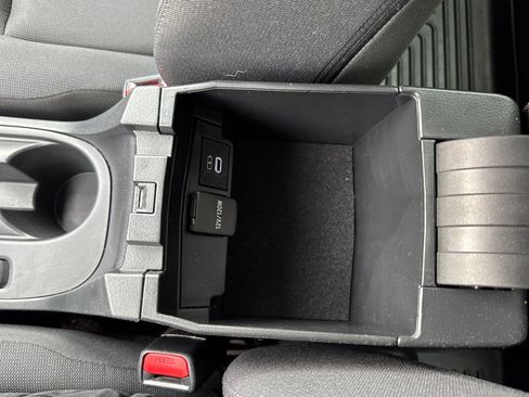 Used 2024 Toyota Corolla LE FWD image 39