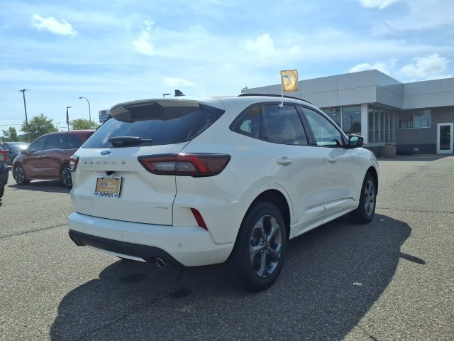 Certified 2024 Ford Escape ST-Line Select w/ Tech Pack #2 AWD/4WD image 6