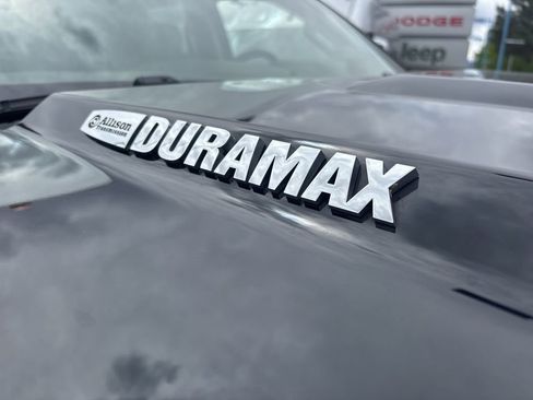 Used 2018 GMC Sierra 2500 Denali w/ Duramax Plus Package AWD/4WD image 4