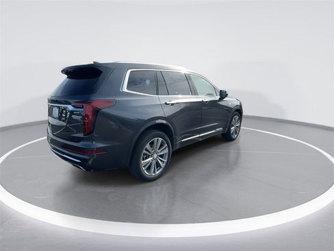 Used 2023 Cadillac XT6 Premium Luxury w/ Technology Package image 8
