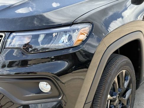 New 2026 Jeep Compass Latitude image 8