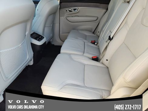Used 2026 Volvo XC90 B6 Ultra image 29