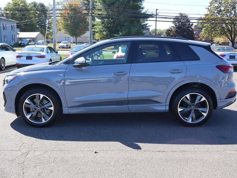 Used 2023 Audi Q4 e-tron Premium Plus w/ Premium Plus image 8
