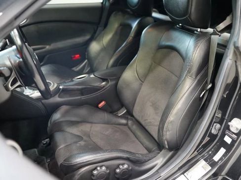 Used 2014 Nissan 370Z Touring w/ Sport Package RWD image 24