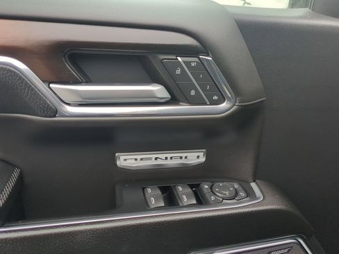 Used 2024 GMC Sierra 1500 Denali w/ Denali Reserve Package image 12