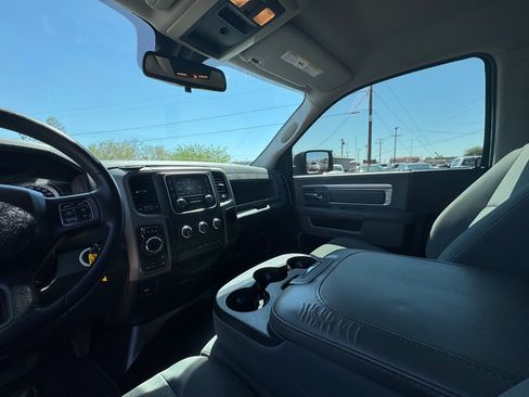 Used 2014 RAM 1500 Express image 28
