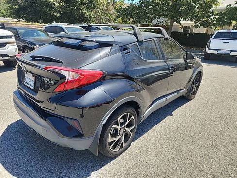 Used 2020 Toyota C-HR XLE FWD image 5