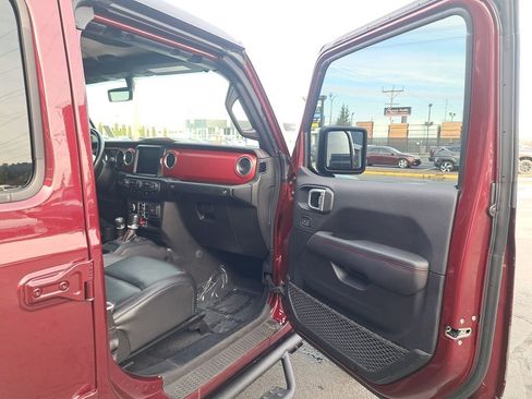 Used 2021 Jeep Gladiator Rubicon image 16