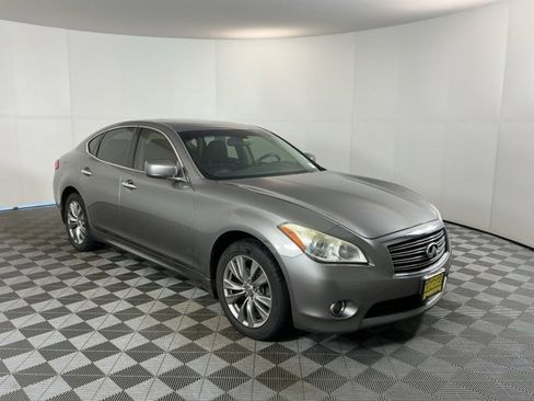 Used 2012 INFINITI M37 x w/ Deluxe Touring Pkg image 3