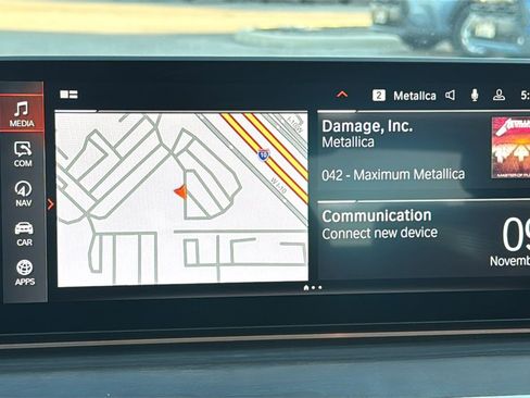 Used 2023 BMW 540i w/ Premium Package image 34