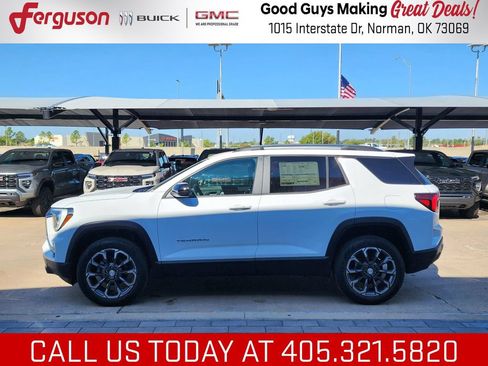 New 2027 GMC Terrain Elevation w/ Elevation Premium Package FWD image 7