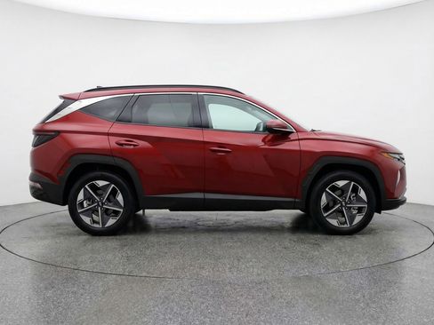 Used 2025 Hyundai Tucson SEL AWD/4WD image 11