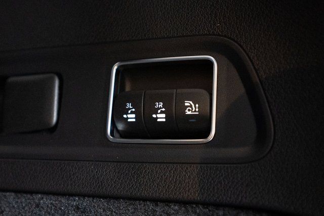 Certified 2026 Mercedes-Benz GLS 450 4MATIC image 38