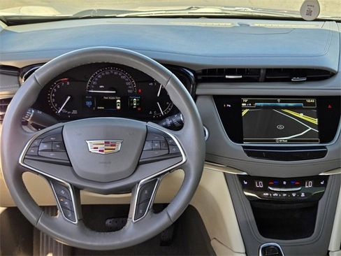 Used 2019 Cadillac XT5 Luxury image 12