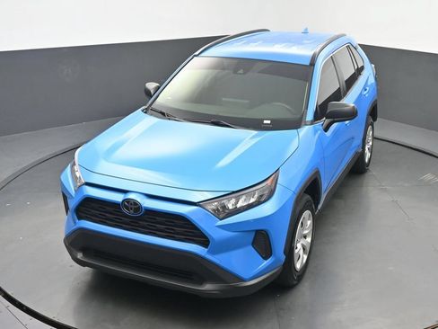 Used 2019 Toyota RAV4 LE w/ All Weather Liner Package AWD/4WD image 37