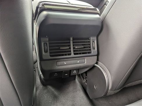 New 2026 Land Rover Range Rover Evoque Dynamic SE image 13