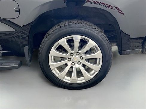 Used 2022 Chevrolet Silverado 1500 High Country image 39