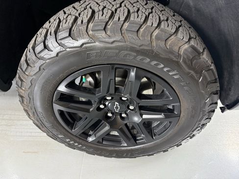 Used 2024 Chevrolet Silverado 1500 LT Trail Boss w/ LT Trail Boss Premium Package image 10