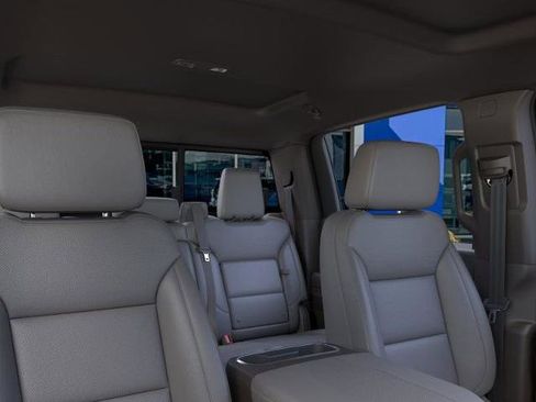 New 2026 GMC Sierra 1500 SLT image 24