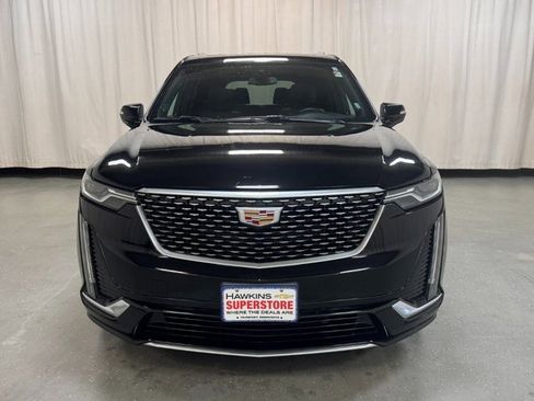 Used 2025 Cadillac XT6 Premium Luxury image 10