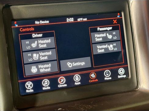Used 2020 Dodge Charger SXT w/ Leather Interior Group RWD image 18