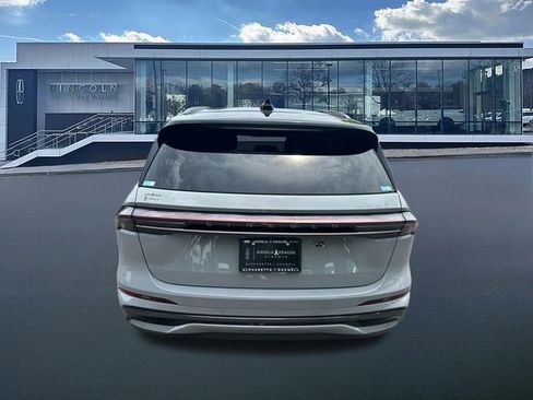 New 2026 Lincoln Nautilus Reserve w/ Jet Appearance Package AWD/4WD image 7