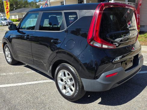 Used 2021 Kia Soul S FWD image 8