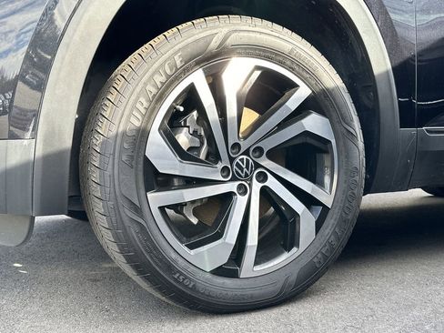 Used 2023 Volkswagen Atlas SEL image 15