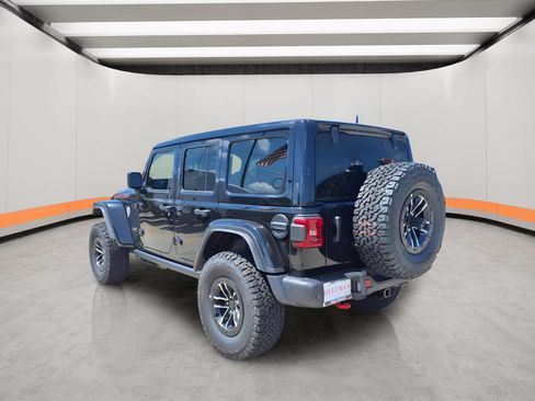 New 2026 Jeep Wrangler Unlimited Rubicon w/ Xtreme 35 Tire Package AWD/4WD image 4